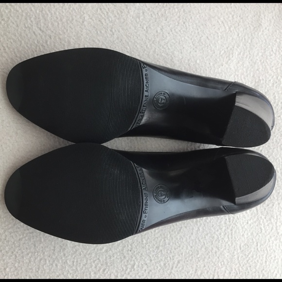 Etienne Aigner Leather Naomi Black Pump/ Mocassins - Picture 5 of 8